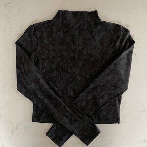 Lululemon All Aligned Mock Nk LS Crop Top Hideaway Camo Deep Coal Multi Grey 8